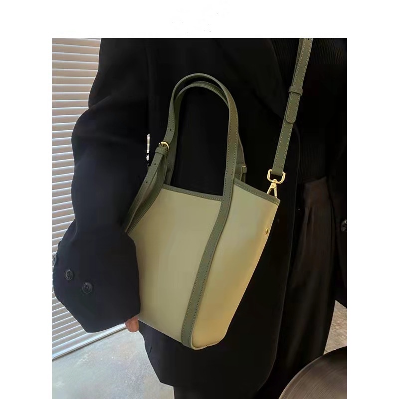 Túi tote Đeo Chéo 2022 2021 Màu Xanh Lá Mới