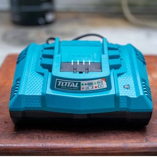 ĐẾ SẠC NHANH PIN 20V TOTAL TFCLI2003
