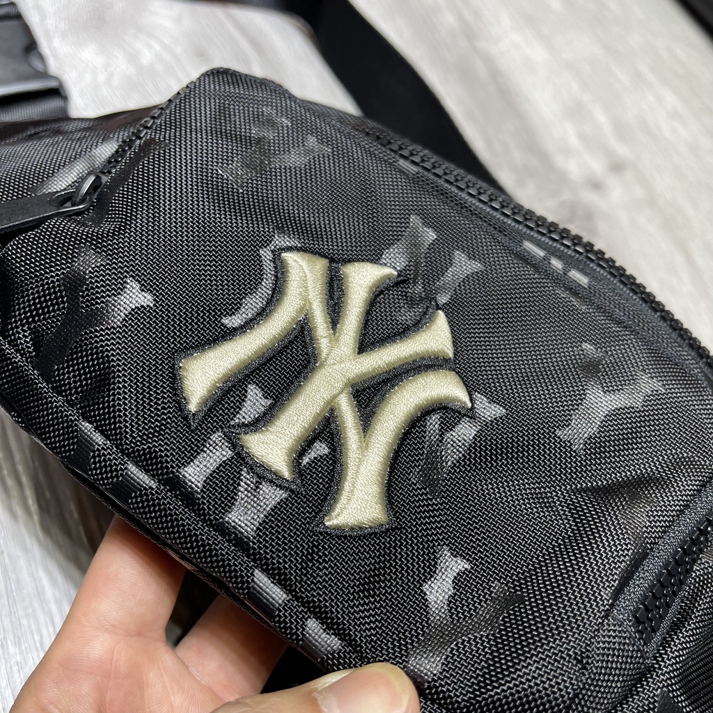 ⚡️ [ LUÔN HẾT HÀNG ] Túi đeo chéo / Túi bao tử NY MINI MONOGRAM WAIST BAG BLACK - MÃ MỚI 2023 | CAM KẾT HÀNG CHUẨN 1:1