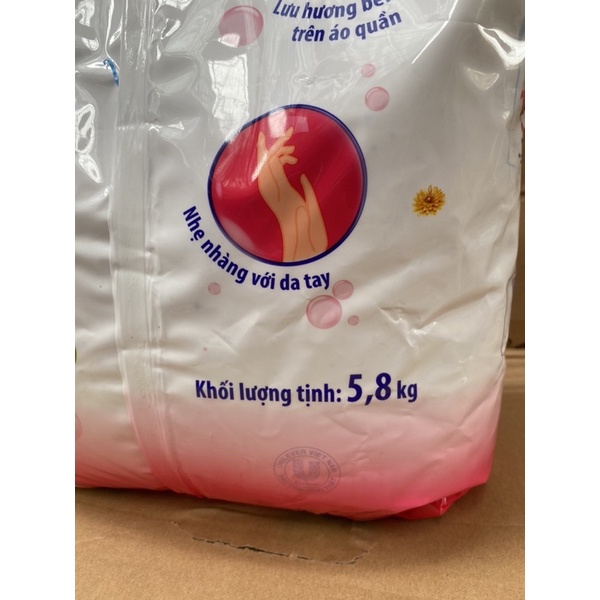 Bột giặt Surf hương Nước xả vải 5,8kg