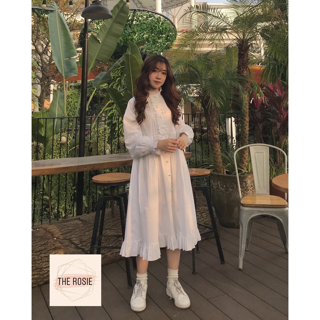 Váy babydoll trắng dáng dài, tay dài công chúa bánh bèo | BigBuy360 - bigbuy360.vn