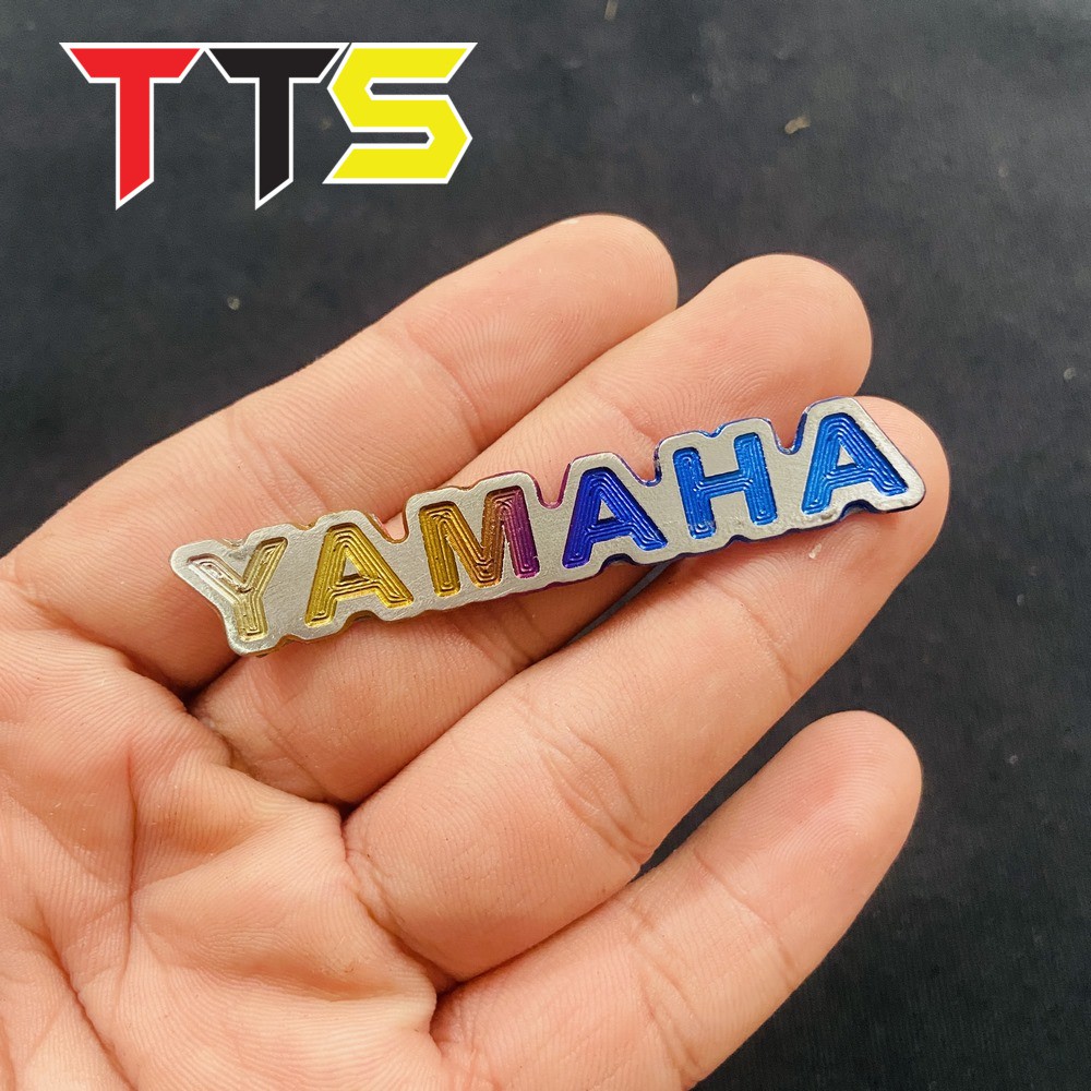 TEM LOGO YAMAHA, HONDA TITAN DÀI, DÁN ĐẦU ĐÈN, MẶT NẠ CÁC DÒNG XE MÁY ( TITAN GR5 )