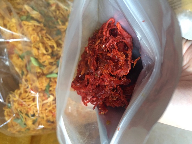 500GRAM KHÔ BÒ SỢI THƠM NGON ( gà giả bò ) | BigBuy360 - bigbuy360.vn