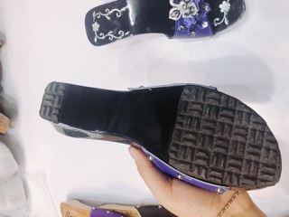 Guốc mộc khảm trai