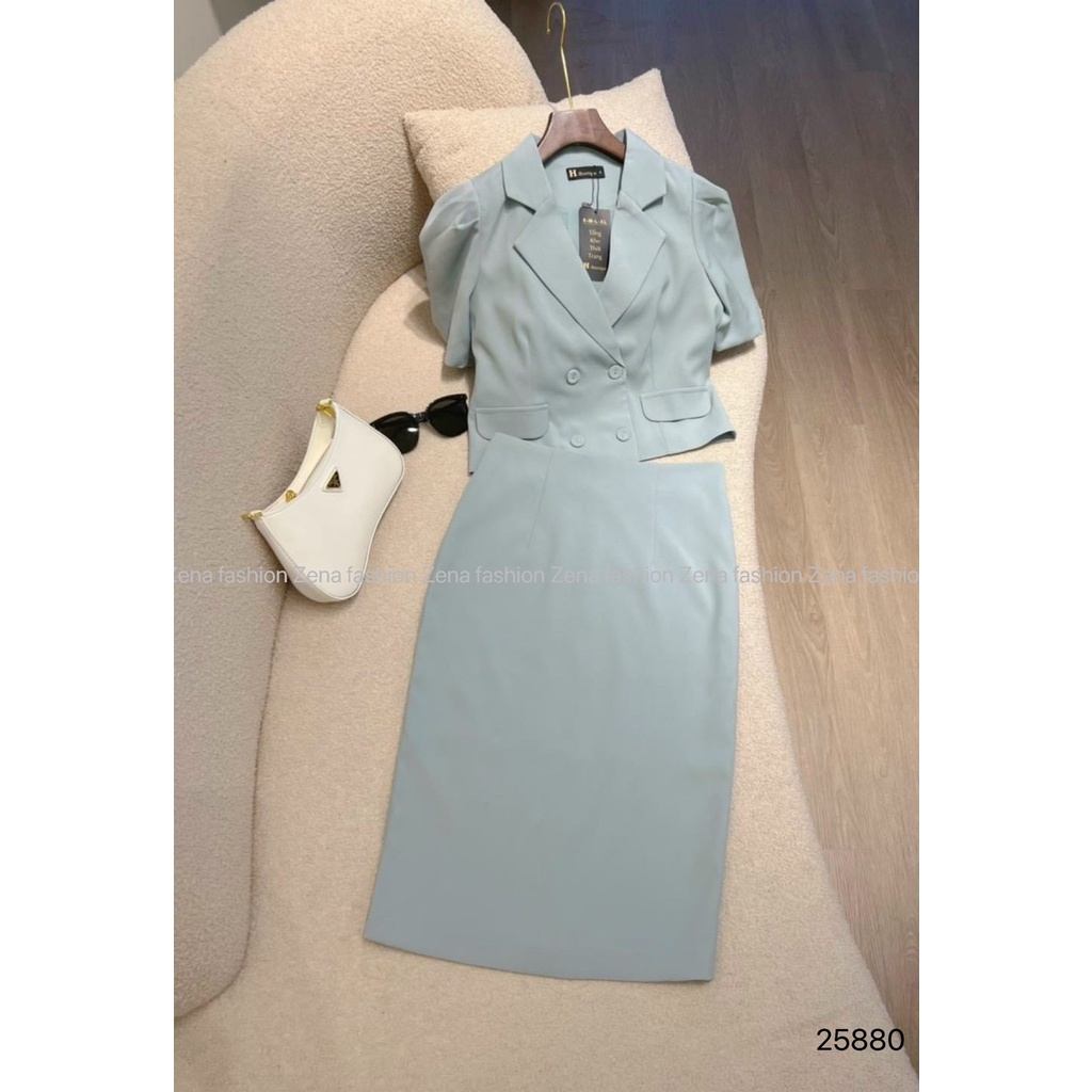 KH25880 - Blazer croptop cổ vest 4 cúc 2 nắp túi cộc tay H