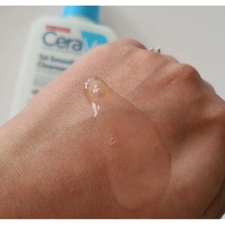 Sữa rửa mặt Cerave SA Smoothing Cleanser 236ml