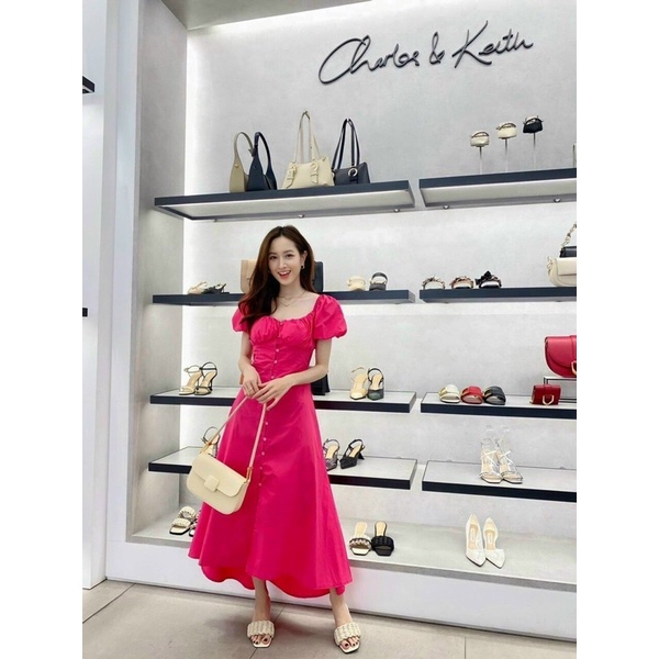 Túi Charles &Keith Bag đang làm mưa làm gió đây. Hàng Bao Xịn