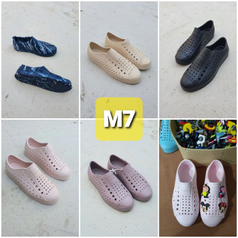 Giày nhựa Native xịn sz M7 đến M13 đi mưa vô tư