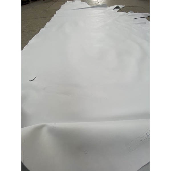 Da bò nappa trắng