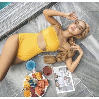 Bikini form ống vàng cách điệu sexy siêu đẹp