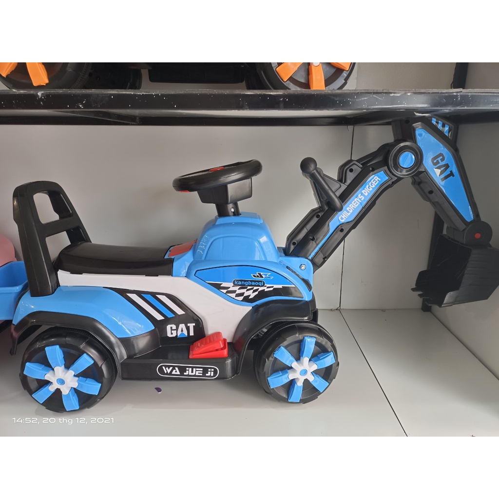 Xe Cẩu điện GAT đời mới nhất loại To có nhạc đèn chạy ga có Acqui