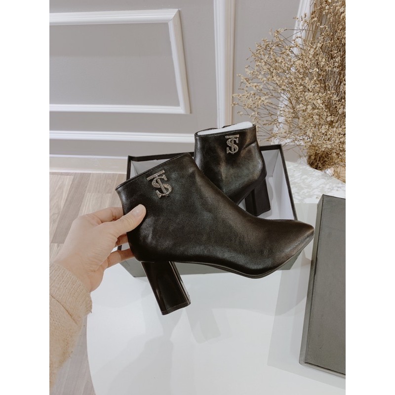 BOOTS  CÓ SẴN Boots da cổ ngắn đế vuông 7cm