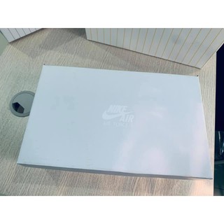 Hộp Giày Nike Air Trắng