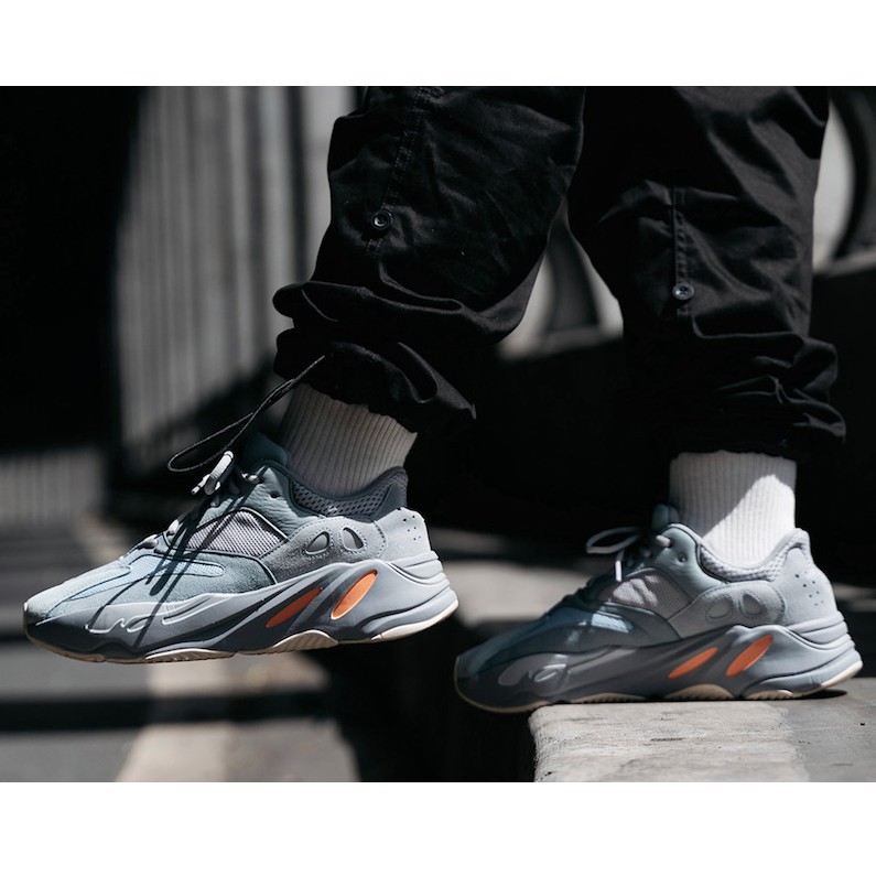 Giày thể thao YEEZY 700 INERTIA . Hàng như hình chất lượng tốt yu tin chất lượng | Bán Chạy| Có Sẵn 2020 . 2020 new .> '