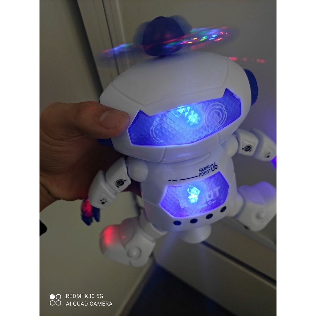 Đồ chơi Robot thông minh sáng tạo - xoay 360 phát nhạc hot trend