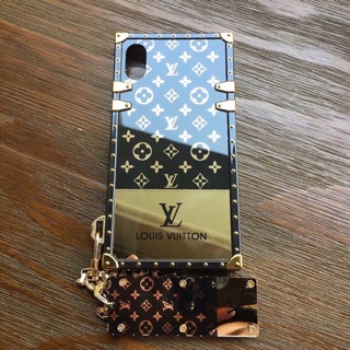 Ốp lưng iphone Louis Vuiton
