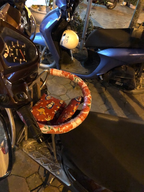 Ghế ngồi xe máy đủ loại