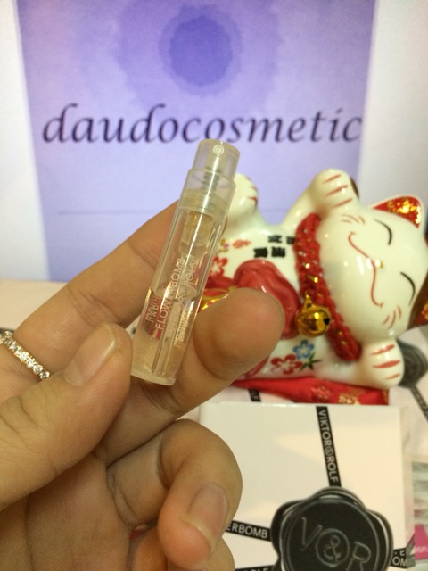 [vial] Nước hoa Viktor & Rolf Flower Bomb EDP 1.2ml | BigBuy360 - bigbuy360.vn