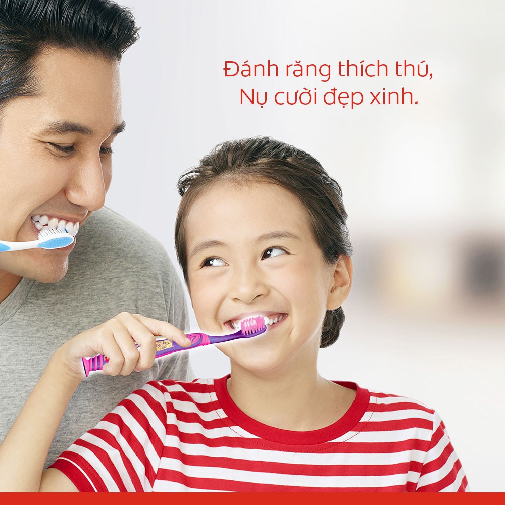 Bàn chải đánh răng Colgate họa tiết Barbie dành cho trẻ