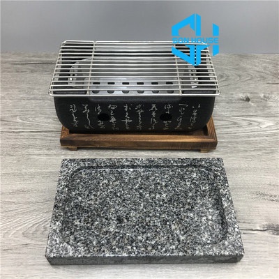 Bếp nướng, lò nướng kiểu Nhật tại bàn bằng đá granite hình chữ nhật