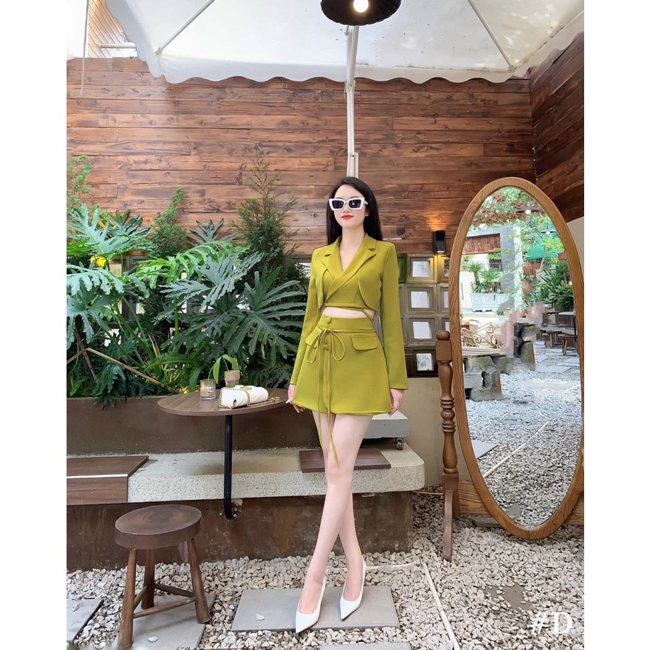 (Ưu Đãi freeship) Sét áo cổ vest croptop tay dài đan dây eo mix chân váy đắp chéo cực xinh,hàng chuẩn shop