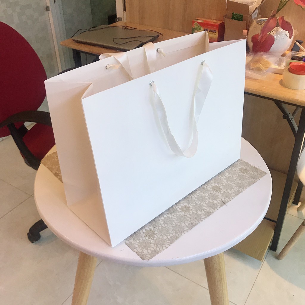 10 túi giấy ngang size XL 30x42x16cm đựng vừa thùng bia 24 lon (mẫu số 9)