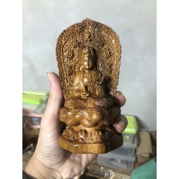 Tượng phật bà quan âm đục 2 mặt - đặt tablo ô tô 12x6 cm gỗ bách xanh