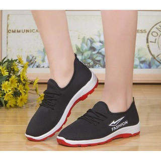 Giày Sneaker nữ thời trang Tia Sét GR 13