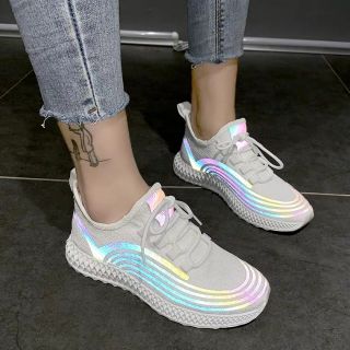 Giày thể thao nữ Ulzzang 4.D phản quang mẫu mới 3 màu đen/trắng/kem đế cao 3cm đi chơi đi tập Gym chạy bộ thoải mái êm