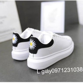 Giày MCQ trắng gót nhung hàng cao cấp đủ size nam nữ đủ size36/43.full bok bill