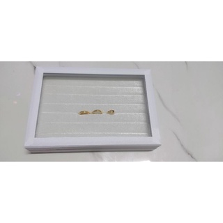 Hộp trưng nữ trang có nắp kính