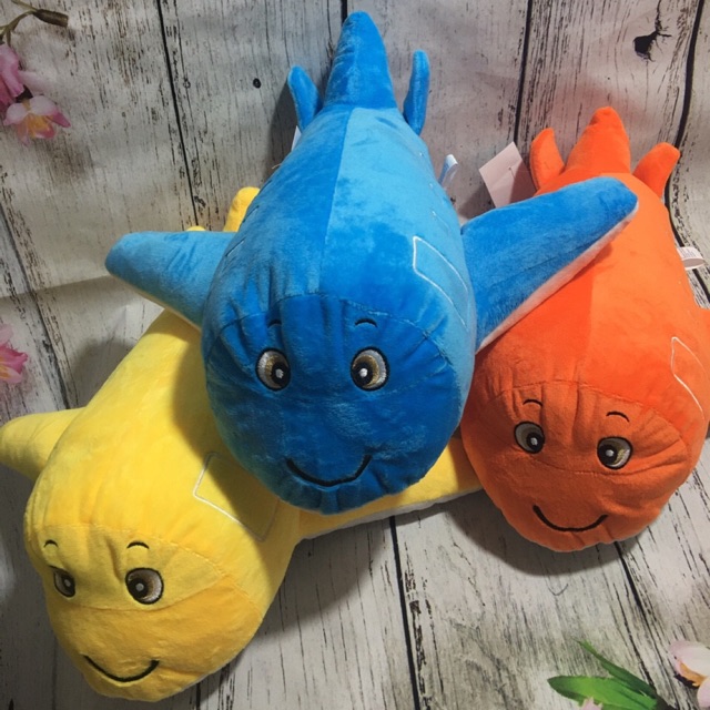 Gối ôm máy bay cá mập