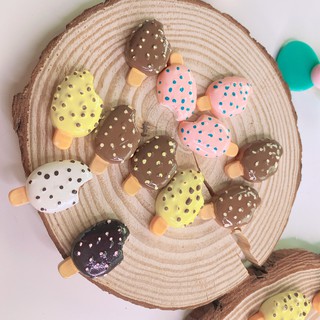 Sticker kem chấm bi - phụ kiện handmade ốp lưng