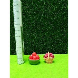 Giỏ trái cây táo đỏ &amp; lựu mô hình trang trí charm slime