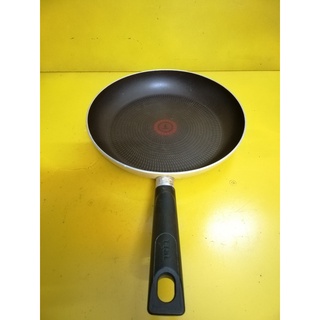 Chảo Tfal chống dính nội địa Nhật, size 27cm, cao 4cm (mã 841KT), Không dùng từ