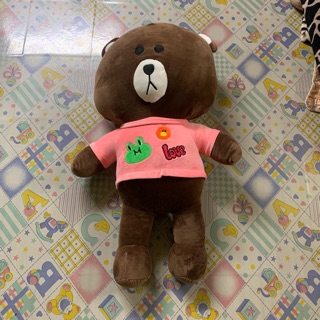 Gấu brown mặc áo màu hồng siêu xinh