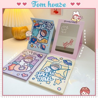 Gương trang điểm gấp giấy để bàn cậu bé phi hành gia Tom House