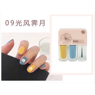 Bộ 3 lọ sơn móng tay tặng sticker hoa cúc