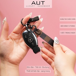 Móc khóa phụ kiện đeo túi thời trang LV handmade khâu tay MKAN