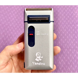 Máy cạo râu Yandou SC-W301U tặng kèm bao da