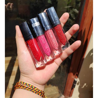 Son bóng có màu Catrice Shine Appeal Fluid Lipstick