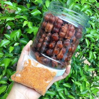 Me Lào chấm muối tôm giá 55k/ 1 hộp 500g