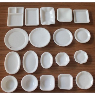Mô hình bộ 18 món chén đĩa phụ kiện trang trí nhà búp bê