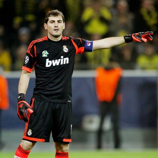 Quần áo thủ môn Iker Casillas (4 mẫu)