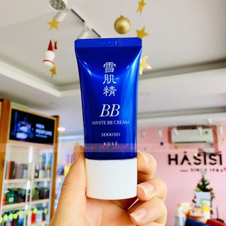 Kem Trang Điểm BB KOSE SEKKISEI WHITE MOIST SPF40-PA+++