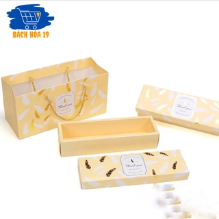 Bộ túi và hộp đựng bánh dứa Thank you màu vàng 24x7x5cm