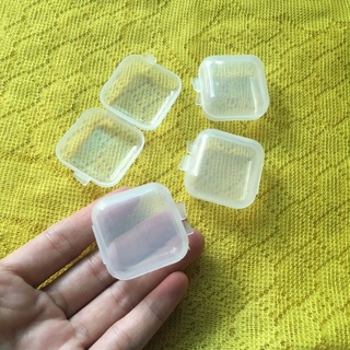 2 lọ nhựa đựng trang sức 3.5x1.6cm
