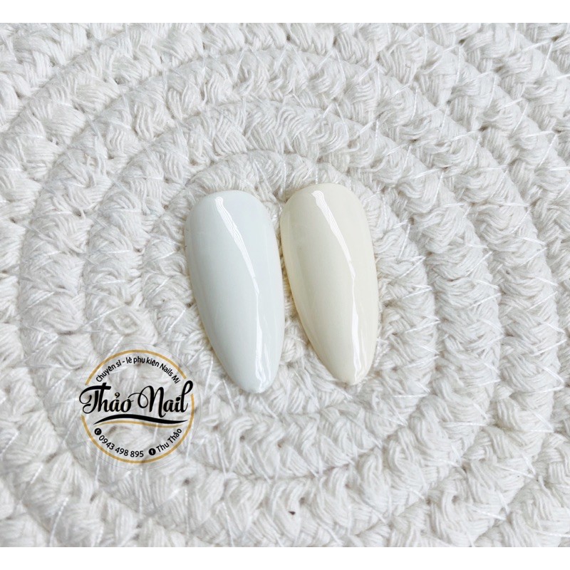 Trắng sữa - Trắng sứ
