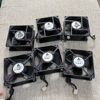 Quạt tản nhiệt 3 cánh Delta 12v 8cm 0.42 - 0.68A Mã EFB0812 EH/ FH hàng tháo máy nước ngoài cực bền