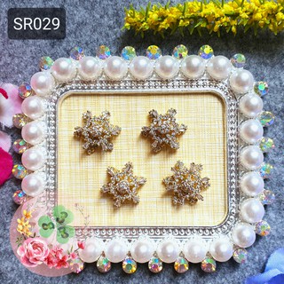 Mã SR028 - SR029 . Charm xoay "Bông tuyết" kim loại dòng cao cấp đính đá trang trí móng siêu xinh.